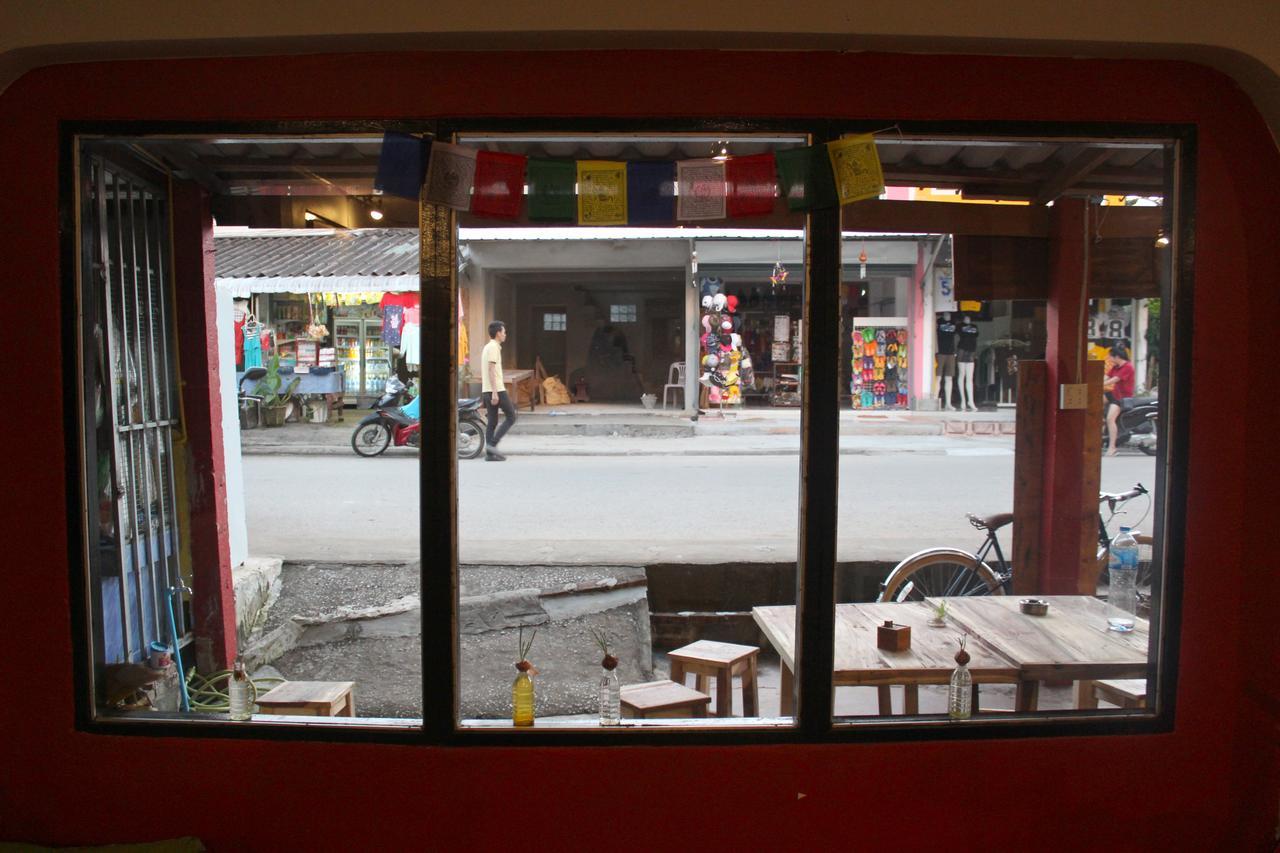 Little Hostel Ban Houayxay Exterior photo